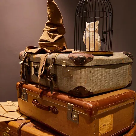 Wizard Apartment Hamburg - 3 Schlafzimmer - 156 qm mit Dachterrasse - bis 10 Personen - Dusche&Badewanne - Küche - Smart TV - kostenloser Parkplatz